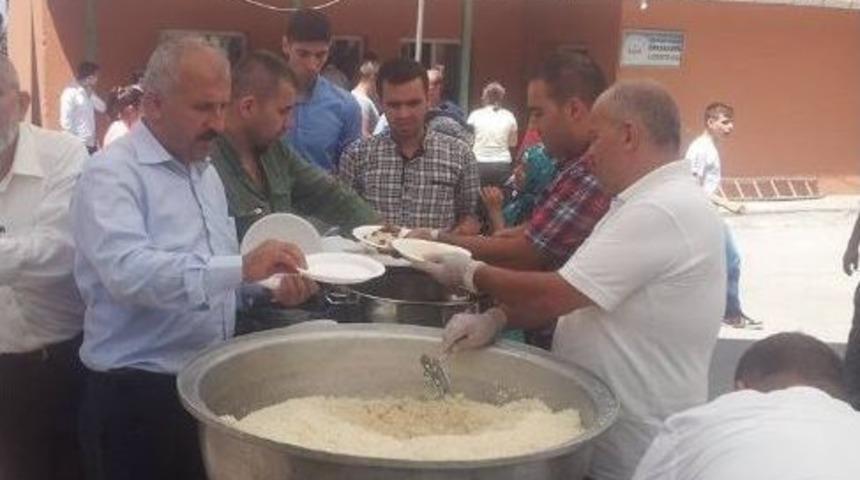 Erkekarpa K&ouml;y&uuml;n&rsquo;de Pilav Ş&ouml;lenine Yoğun İlgi