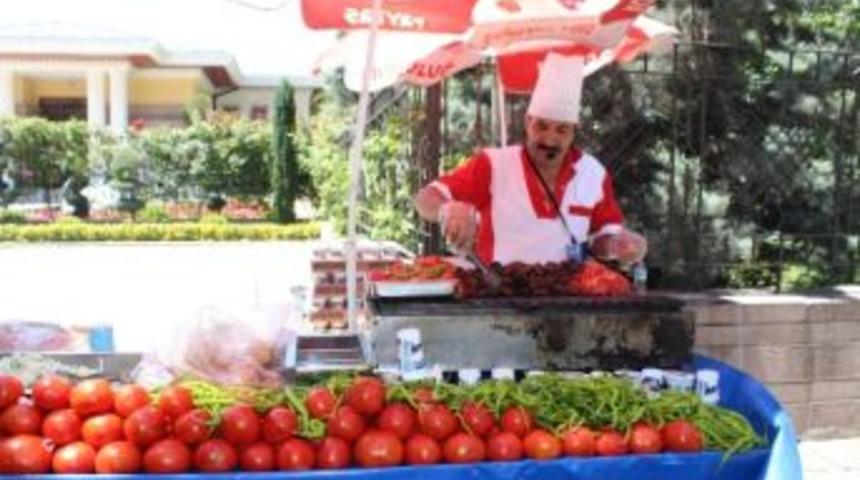 Bayramın Son G&uuml;n&uuml;nde Lunaparklar Doldu Taştı