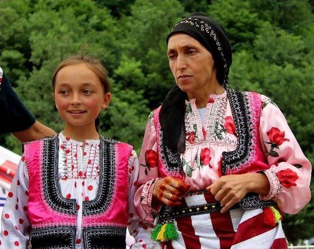 Kuşdili Festival İle Yaşatılıyor