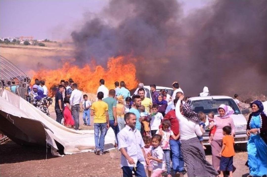 Etkili R&uuml;zgar Elektrik Tellerini Kopararak Yangına Neden Oldu