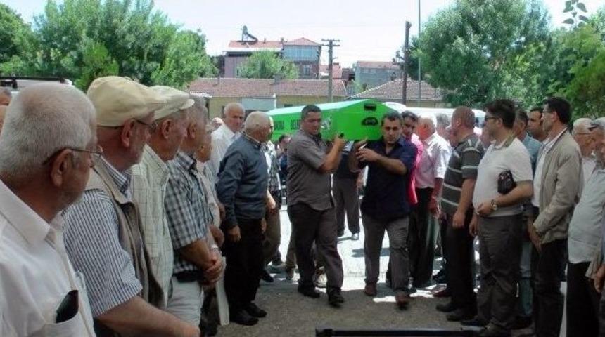 Irmakta Boğulan K&uuml;t&uuml;phane Personeli Son Yolculuğuna Uğurlandı