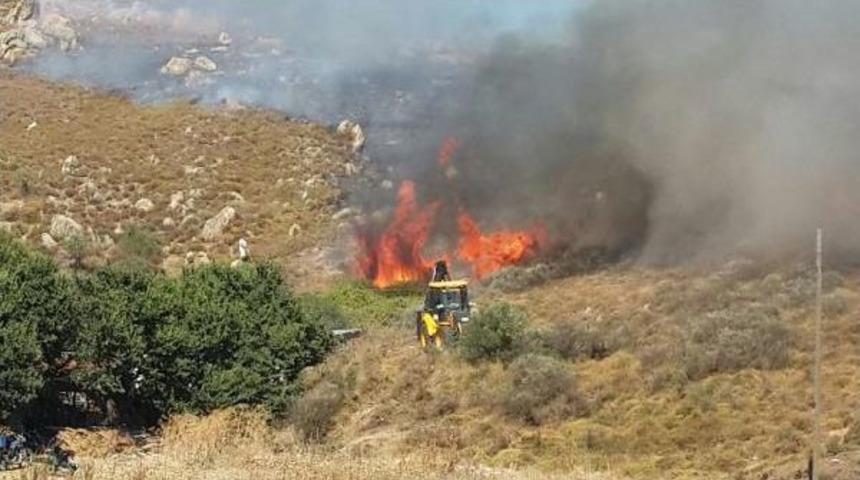 Avşa Adası&rsquo;Nda &Ccedil;&ouml;pl&uuml;kte &Ccedil;ıkan Yangın Zeytinliklere Sı&ccedil;radı (2)