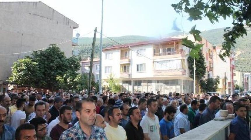 Gemlik G&uuml;bre Fabrikasında Patlama: 1 &Ouml;l&uuml;, 1 Yaralı (3)