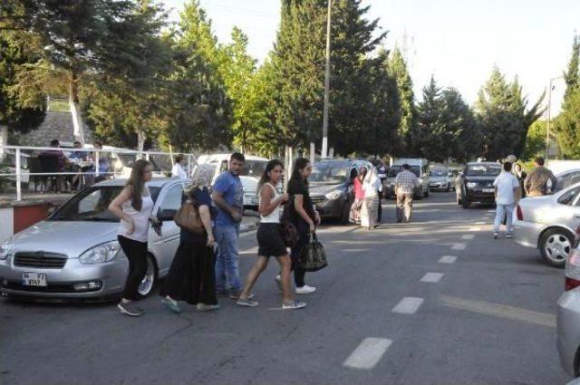 İstanbul'a Dönüş Trafiği Öğleden Sonra Yoğunlaştı (3)