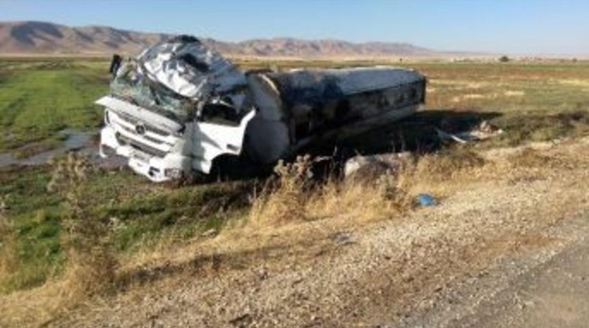 Nusaybin&rsquo;de Tanker Devrildi: 1 Yaralı
