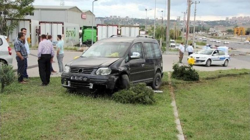 Samsun&rsquo;da Trafik Kazası: 4 Yaralı