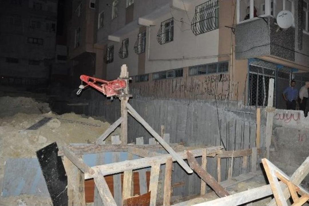 İnşaattaki Toprak Kayması Vatandaşları Korkuttu