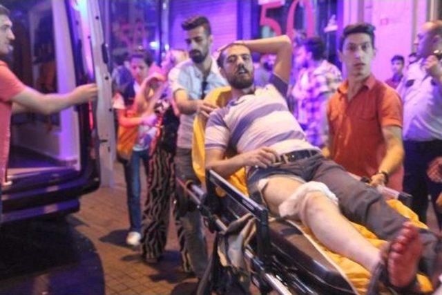 İstiklal Caddesi'nde Silahlı Kavga: 5 Yaralı