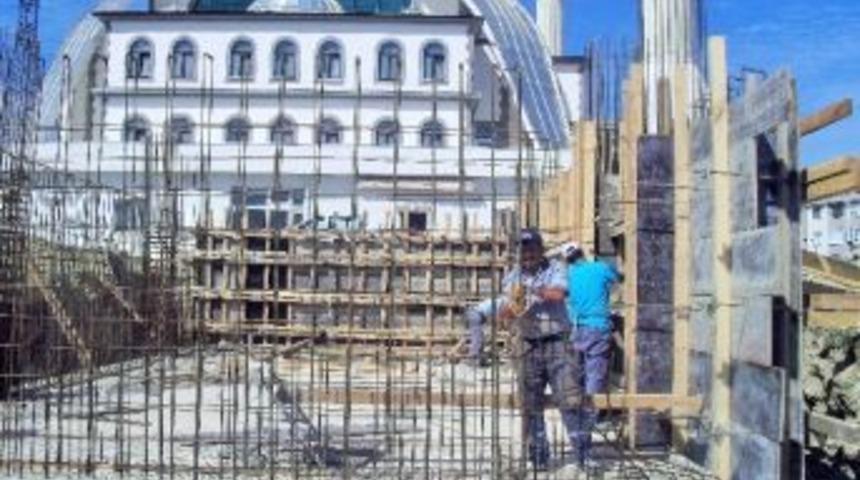 K&ouml;rfez Belediyesi&rsquo;nden İlimtepe Camisine Yeni Şadırvan