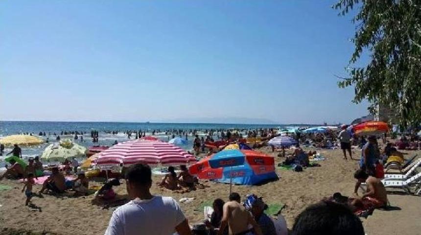 Tatilciler Gitti, &Ccedil;&ouml;pleri Kaldı