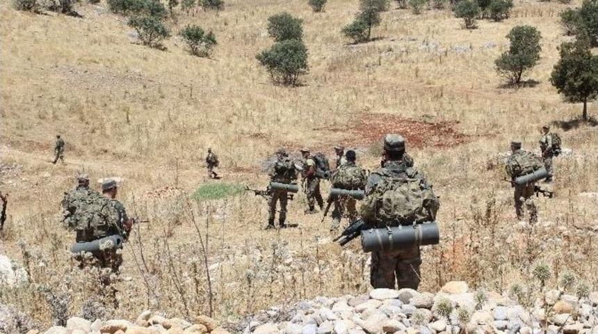 Adıyaman&rsquo;da Pkk&rsquo;lılar Jandarmaya Ateş A&ccedil;tı