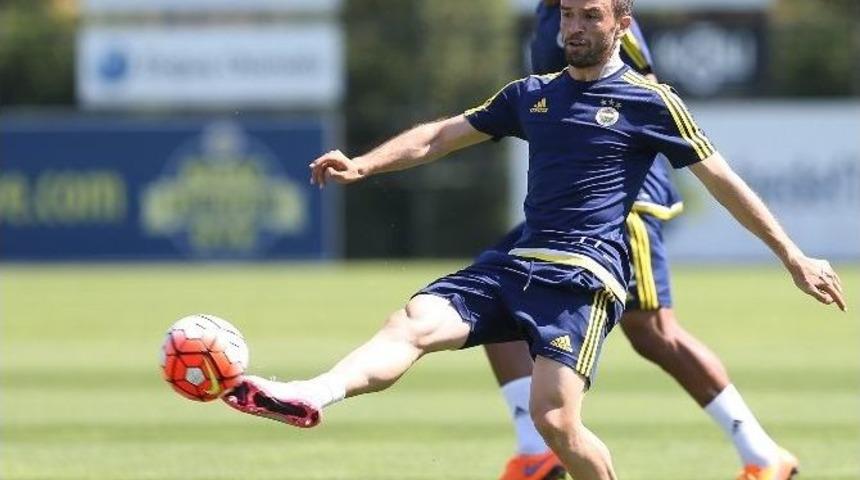 Fenerbah&ccedil;e&rsquo;de Hazırlıklar S&uuml;r&uuml;yor