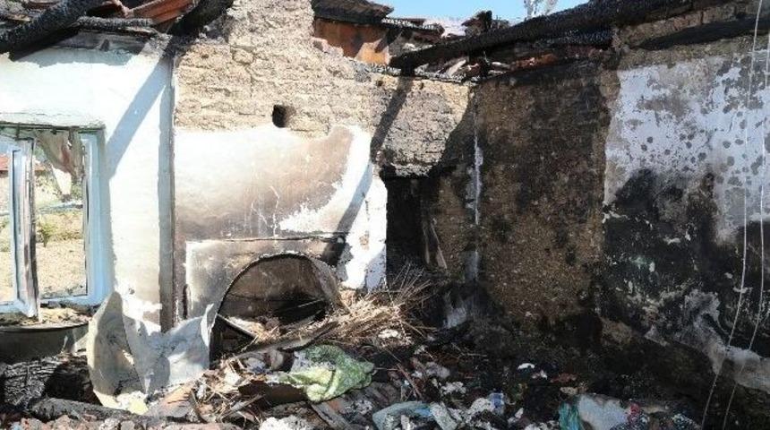 Uzun Ailesi&rsquo;ne Sevgi Eli Uzandı