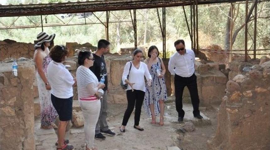 Moğol Konuklar Edremit&rsquo;ten Mutlu Bir Şekilde Ayrıldı