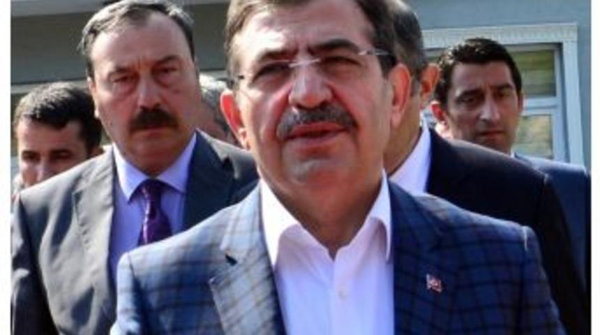 Bakan G&uuml;ll&uuml;ce, Suru&ccedil;&rsquo;taki Saldırıyı Değerlendirdi