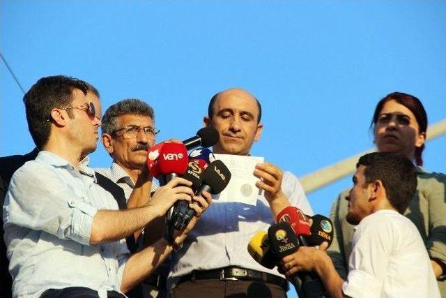 Diyarbakır’da ’suruç’ Yürüyüşü