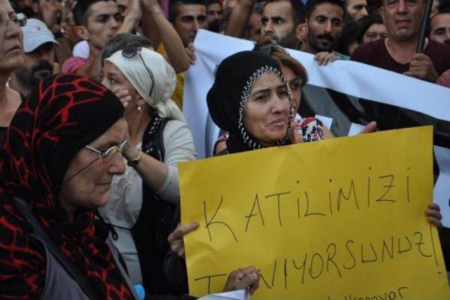 Suruç'taki Terör Katliamı İzmir'de Protesto Edildi