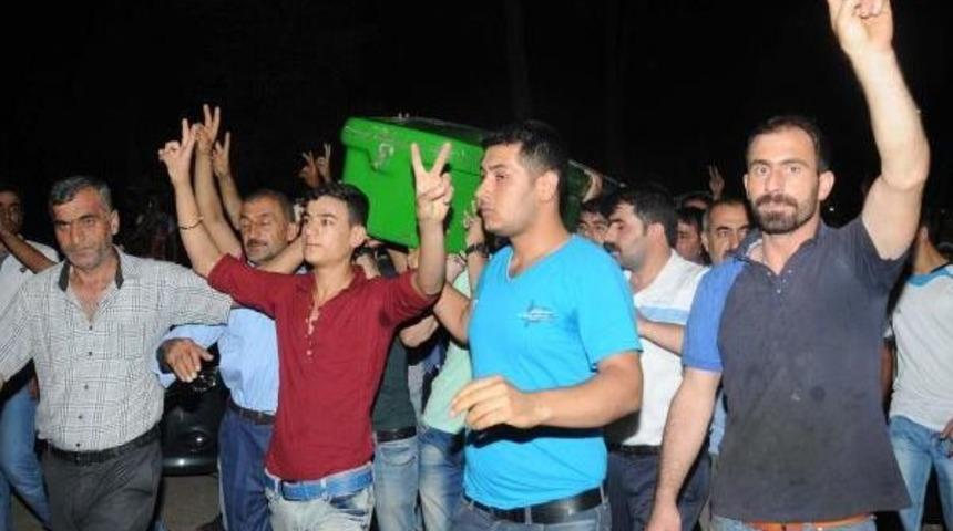 Suru&ccedil;'ta Canlı Bomba Dehşeti (16)