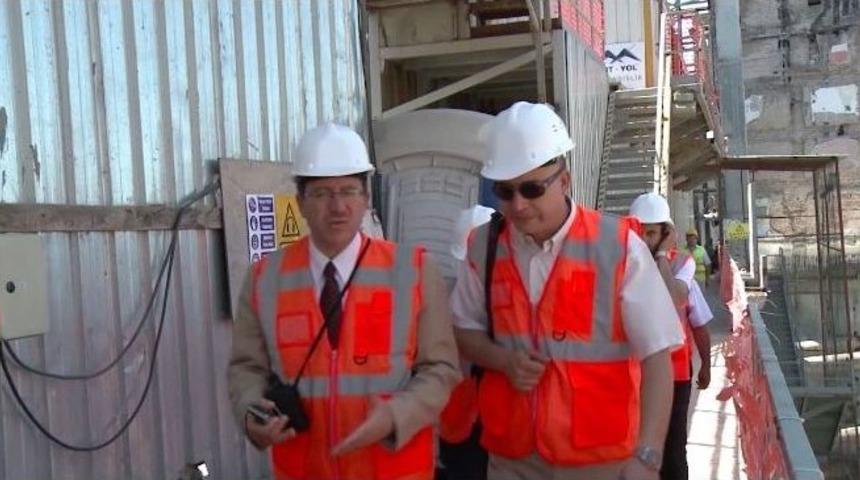 Cezayir Heyeti Beyoğlu&rsquo;ndaki D&ouml;n&uuml;ş&uuml;m İ&ccedil;in Geldi