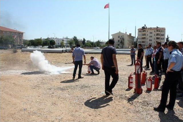 Didim Polisine Uygulamalı İlk Yardım Ve Yangın Eğitimi…