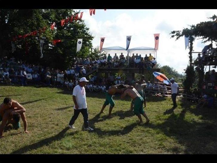 Balatlı Köyü Karakucak Güreşleri Kırkpınar’ı Aratmadı G5