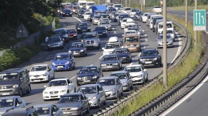 Tatile Gidenlerin &Uuml;&ccedil;te Biri İstanbul'a D&ouml;nd&uuml;