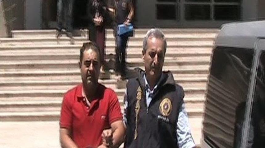 Komşusunun Altınlarını &Ccedil;alan &Ccedil;ift Tutuklandı