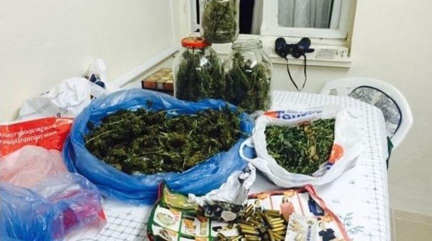 &Ccedil;eşme&rsquo;de Uyuşturucu Tacirlerine Ge&ccedil;it Yok