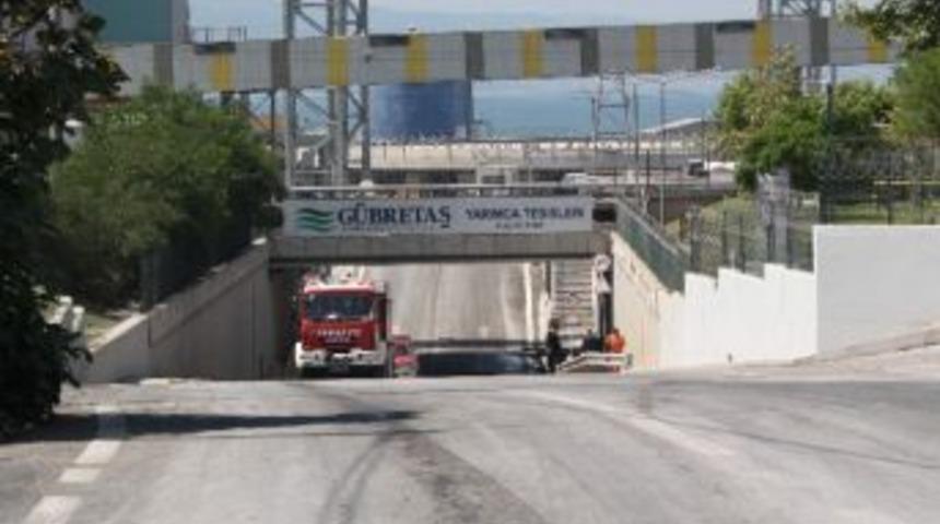 G&uuml;bre Fabrikasında Yangın Alarmı