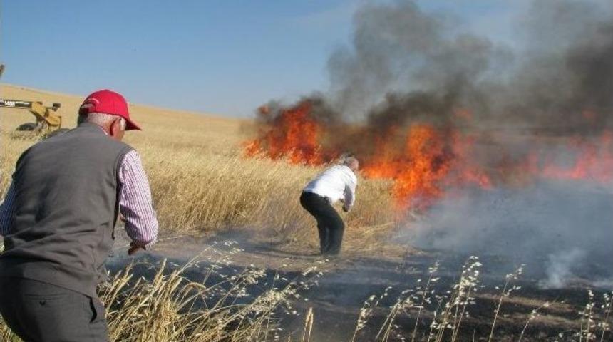 Yozgat&rsquo;ta Bin D&ouml;n&uuml;m Hububat Alanı Yandı