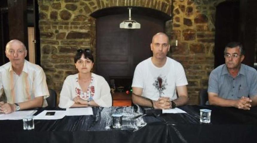 Kocaeli'de 'alg Patlaması' Tartışması