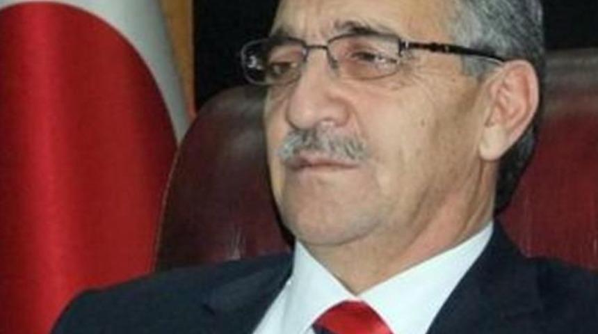 Bing&uuml;r S&ouml;nmez'i Vuran Eski Başkan Ile Yeğenine Tahliye