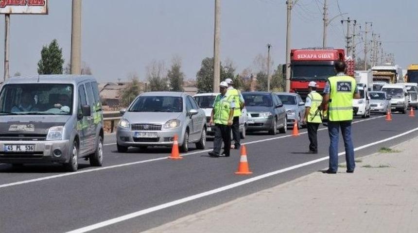 Turgutlu Emniyeti Soyguncu Aradı