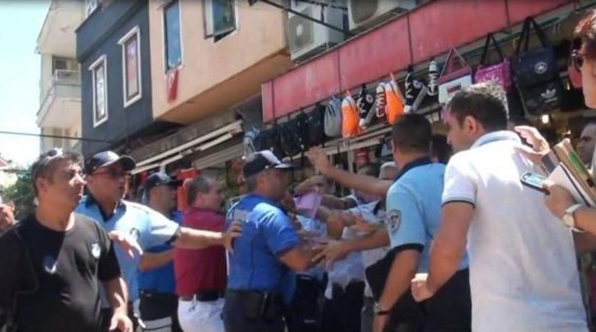 Kuşadası'nda Esnaf Ile Zabıta Arasında Işgaliye Kavgası