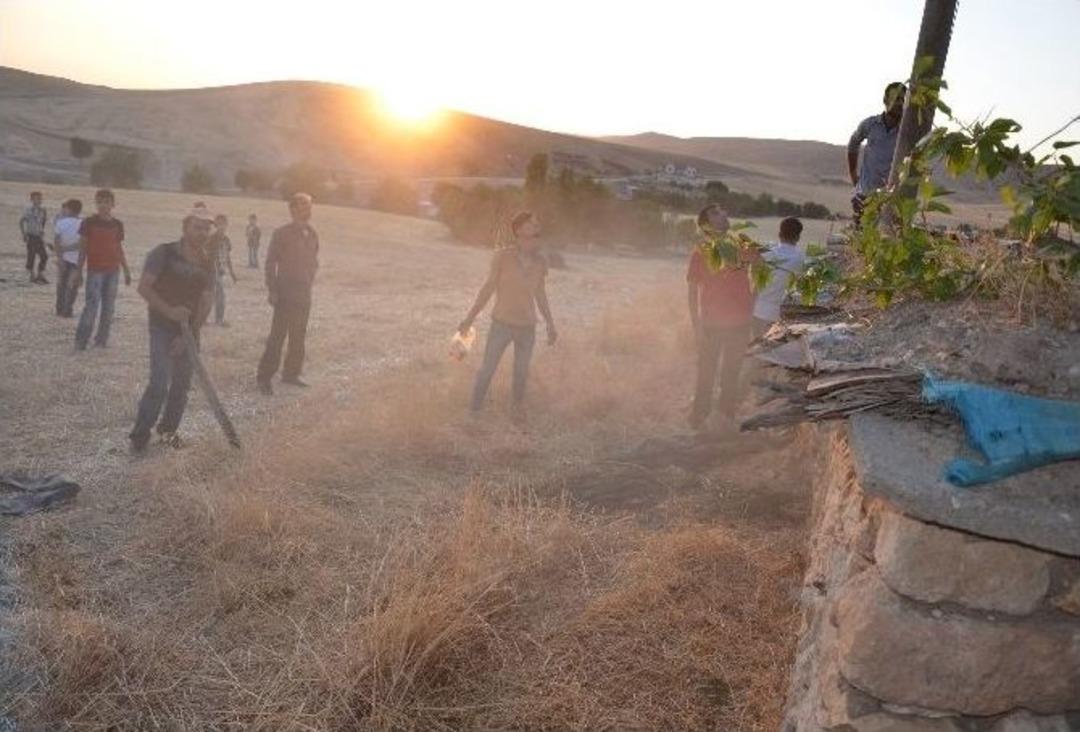 Silvan&rsquo;da 2 Ev Tamamen K&uuml;l Oldu