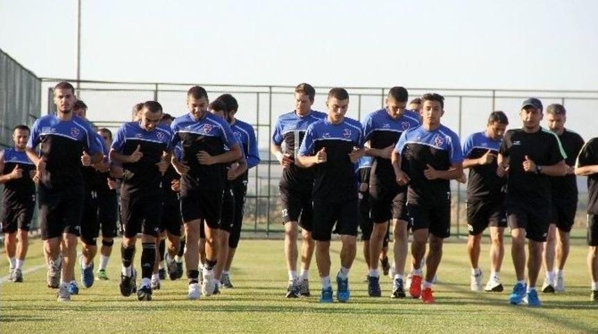 Karab&uuml;kspor Afyon&rsquo;da 2. Etap Kamp &Ccedil;alışmalarına Başladı