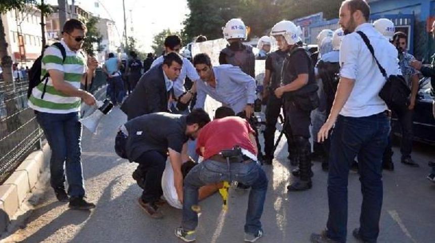 Ağrı'da Suru&ccedil; Protestosuna M&uuml;dahale: 4 Yaralı, 4 G&ouml;zaltı