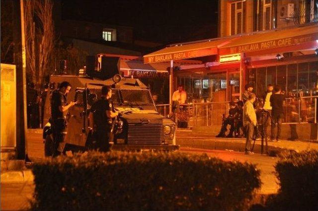 Başakşehir’de Polis Merkezine Molotoflu Saldırı