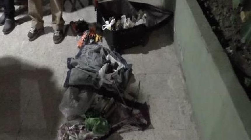 Kadık&ouml;y'de Bavuldan El Yapımı Bomba &Ccedil;ıktı