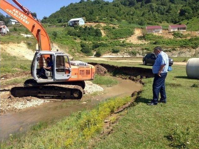 Milletvekili İnci Ve Başkan Akcan Acelle Yaylasında İncelemelerde Bulundu