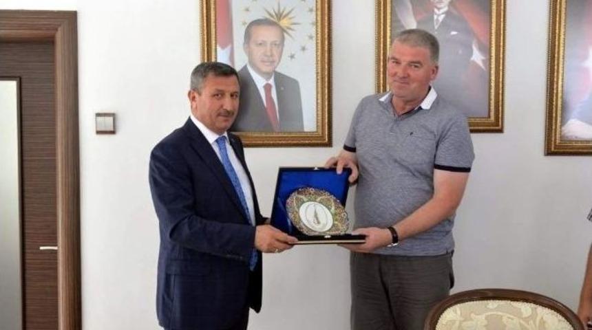 Tesanj Başimamı Fuad &Ouml;merbasic: K&uuml;tahya Camisi İ&ccedil;in, K&uuml;tahya Halkına Minnettarız