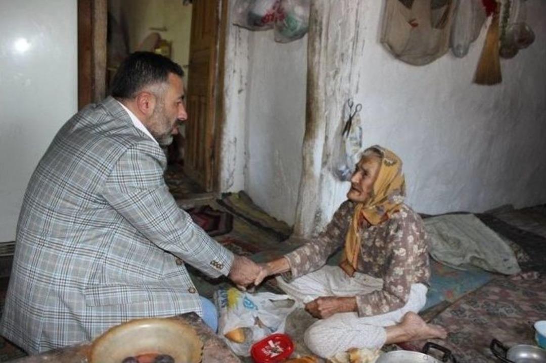 İl Genel Meclis Başkanı Aynı G&uuml;nde 20 K&ouml;y Gezdi