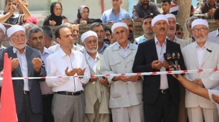 Hdp Şanlıurfa Milletvekili Osman Baydemir Suru&ccedil;&rsquo;taki Patlama Alanına Geldi