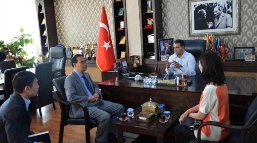 Kore B&uuml;y&uuml;kel&ccedil;isi Cho; Başkan Aksoy&rsquo;u Ziyaret Etti