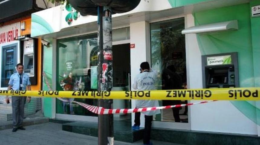 Bah&ccedil;elievler&rsquo;De Silahlı  Banka Soygunu