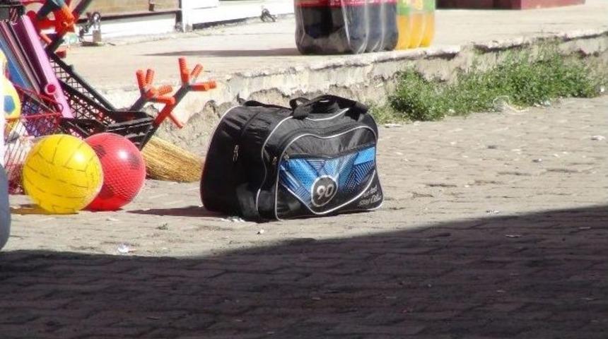 Ağrı&rsquo;da Ş&uuml;pheli &Ccedil;anta Paniği