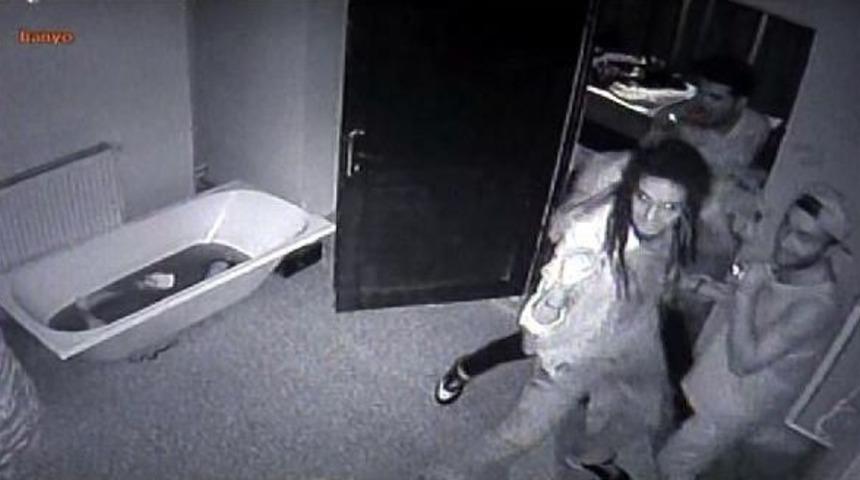 'esrarengiz Ev' Oyunu Korkutuyor