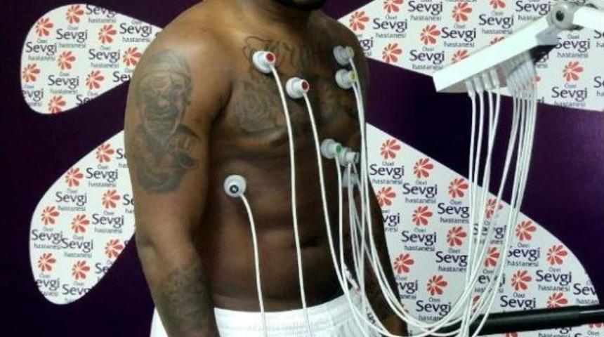 Balıkesirspor'da Zeefuik Imzaladı