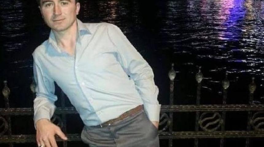 Patoz Makinasına D&uuml;şen &Ccedil;ift&ccedil;i &Ouml;ld&uuml;