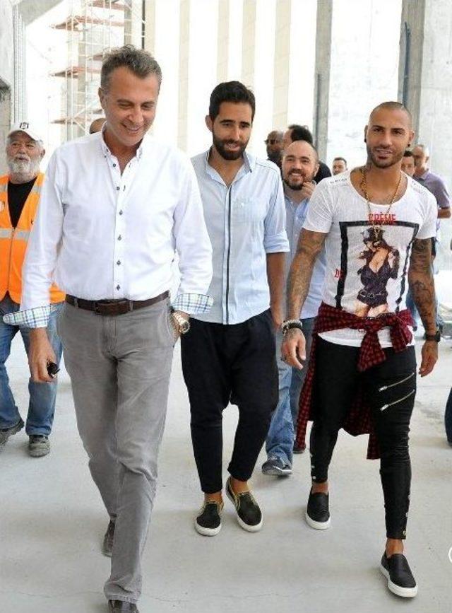 Quaresma Vodafone Arena’yı Gezdi